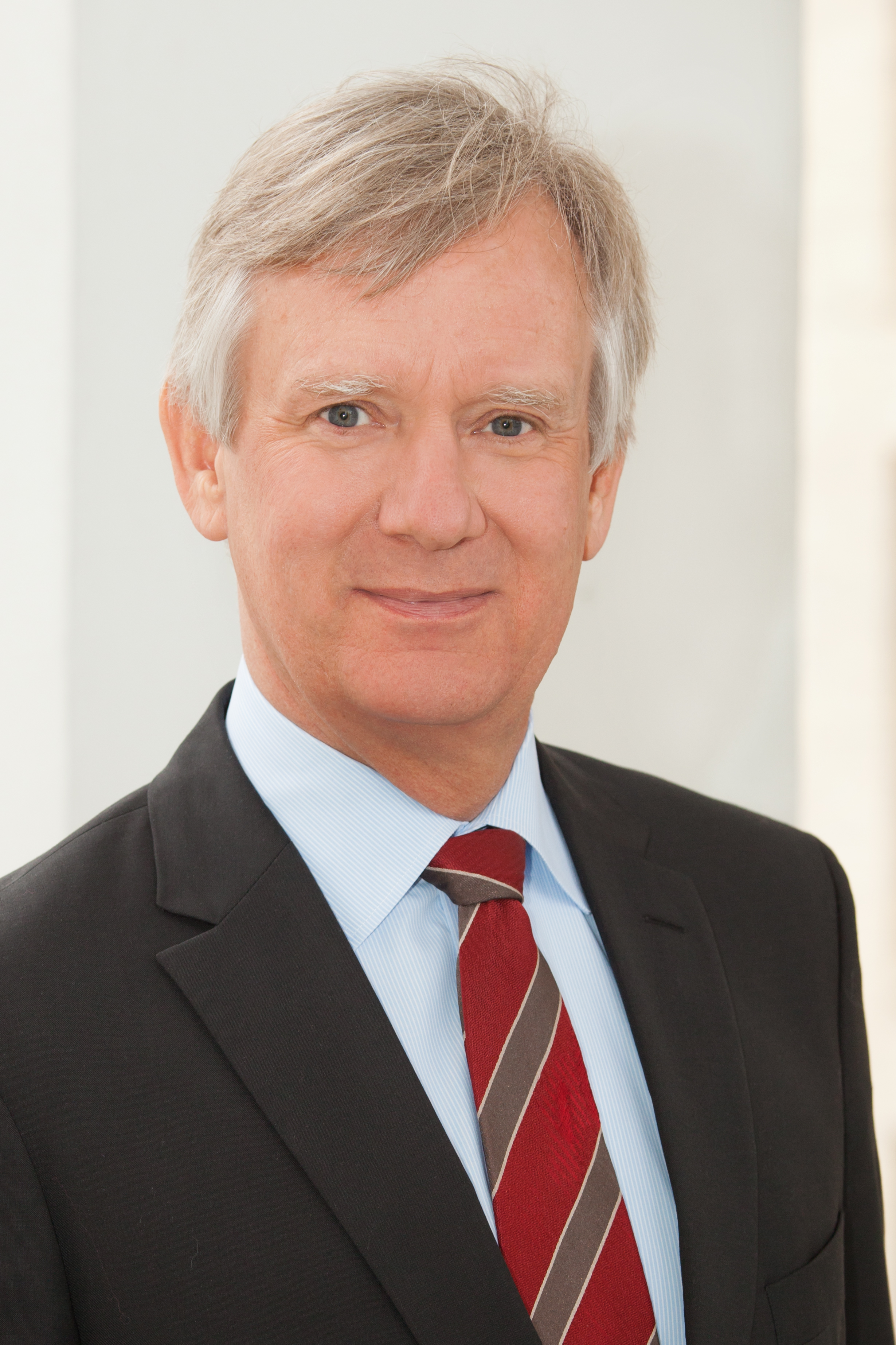 Prof. Dr. Dirk Schiereck 